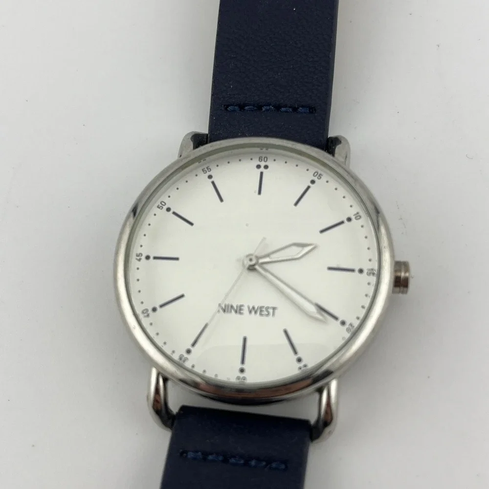 Nine‎ West Watch Women 38mm Silver Case Blue Leather Band NW/2377- New Battery